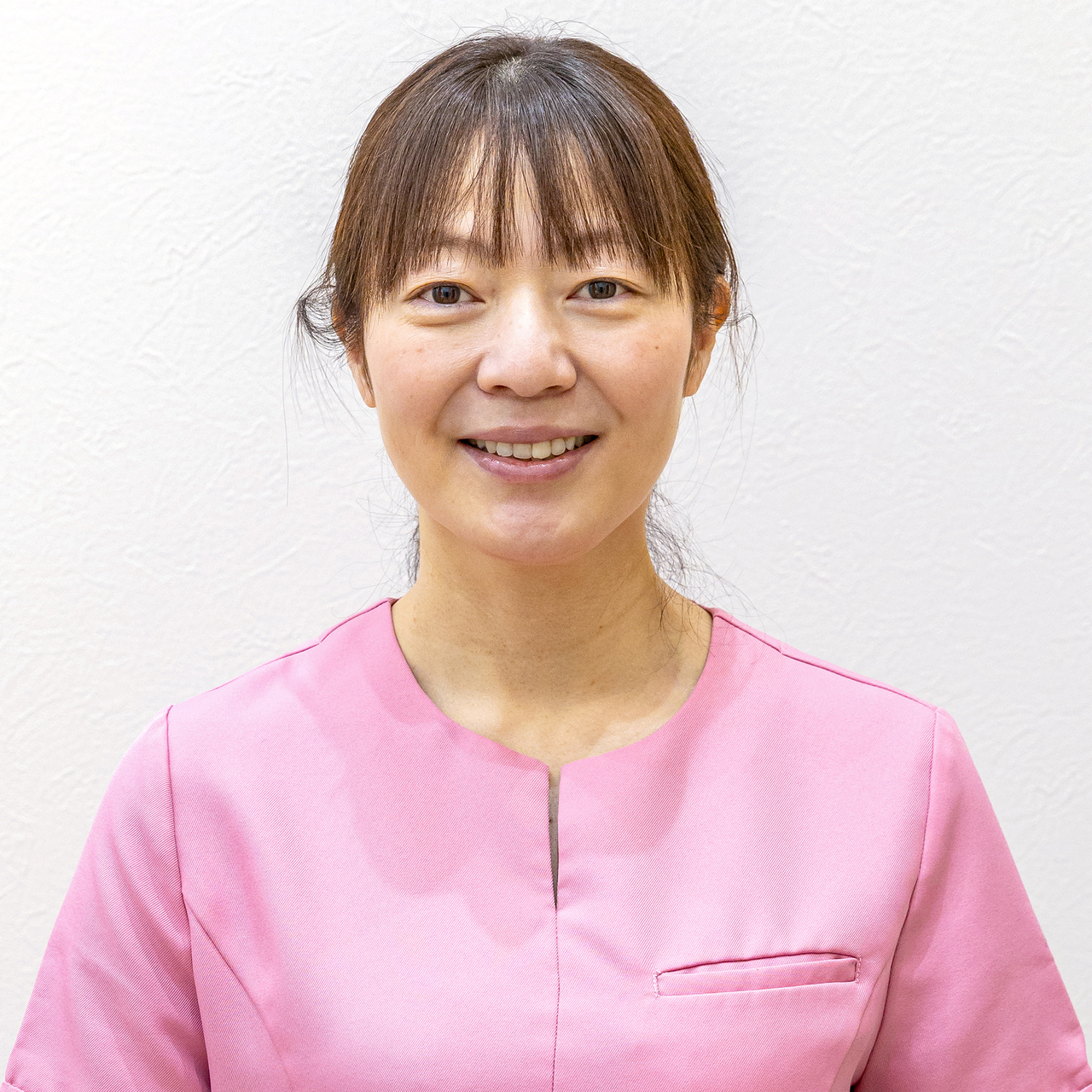 菜の花ファミリー歯科　院長　金泉 菜美子